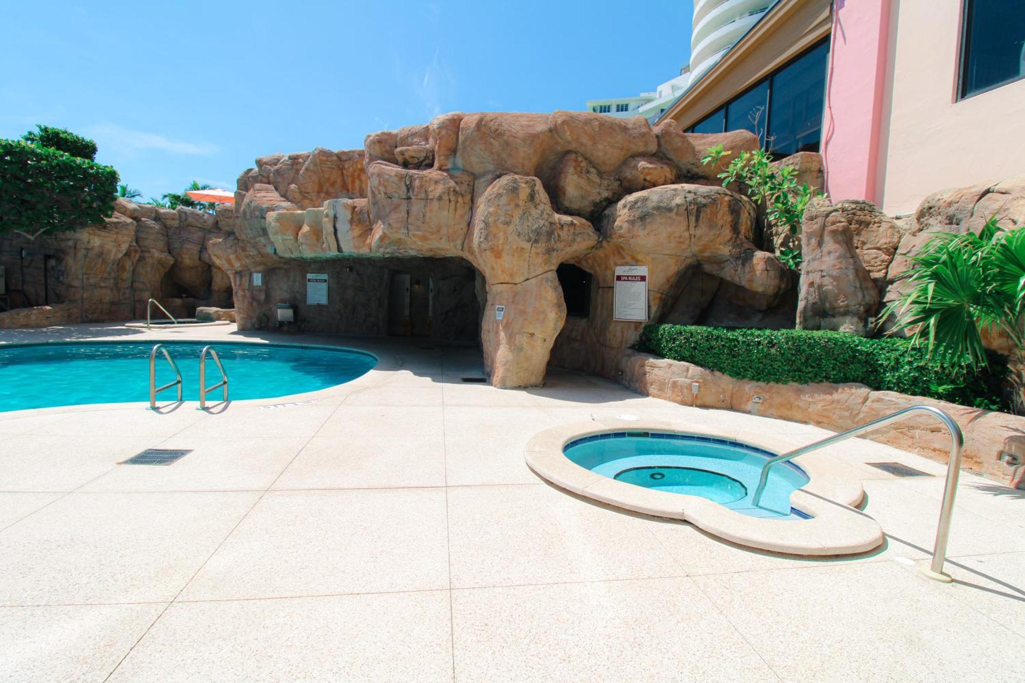 Alexander 1211 Beachfront Condo With Direct Beach Access, 2 Pools, Sauna, Gym 마이애미 비치 외부 사진